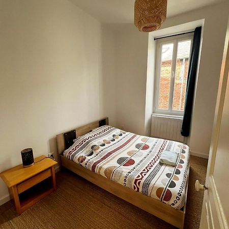 Appartement T2 Avec Terrasse Proche Cathedrale Бурж Екстериор снимка